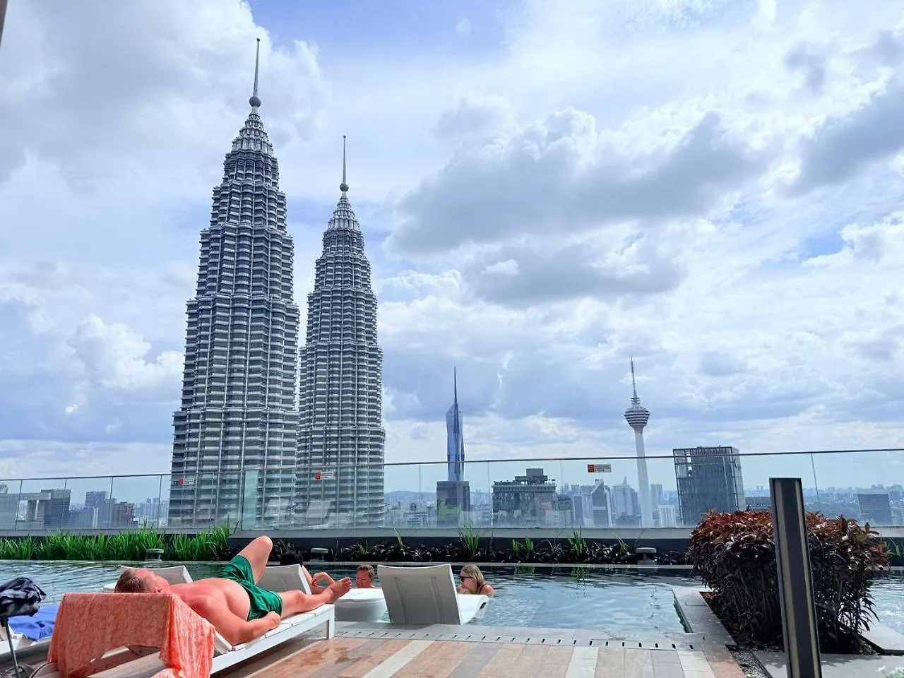 Daire Familysuites At Star Residence Klcc Kuala Lumpur Malezya